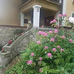 Marysin Bed & Breakfast 3*