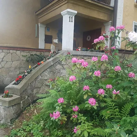 Marysin Bed & Breakfast 3*