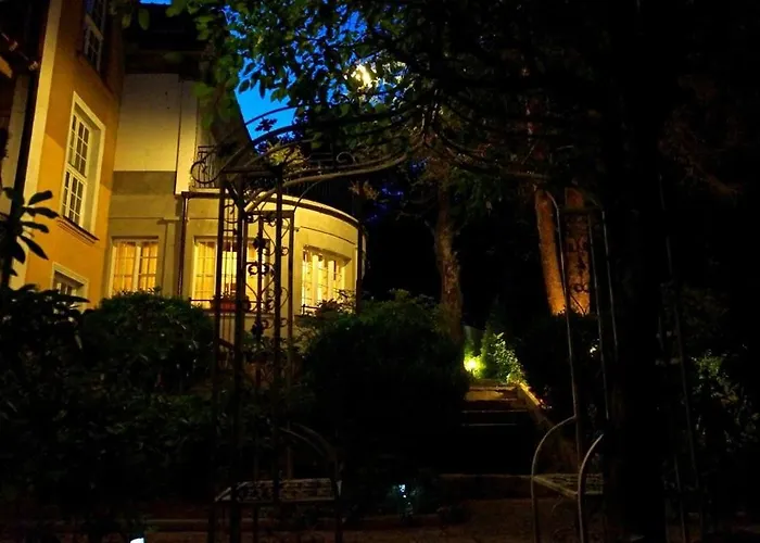 Marysin Bed & Breakfast 3*